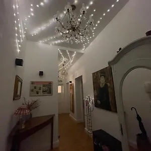 https://room-in-the-nice-appartment.topcolognehotels.com