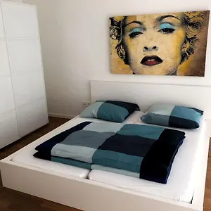 https://apt-luxury-in-downtown-hafencity.hamburg-hotels-de.com